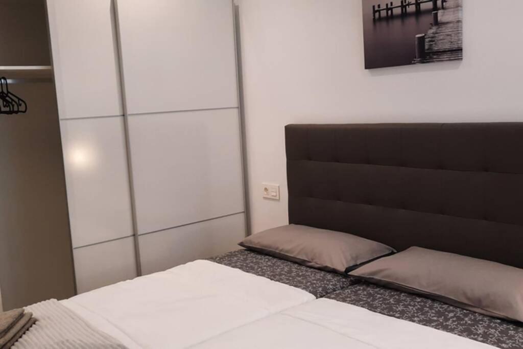 Apartamentos Milan 2 Oviedo Exterior foto